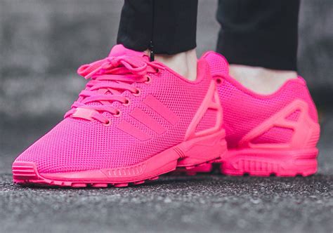 women's hot pink adidas shoes.